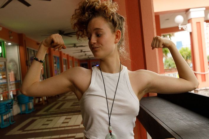 Debra Kenlow in Rare Bird Florida. Thumb 31