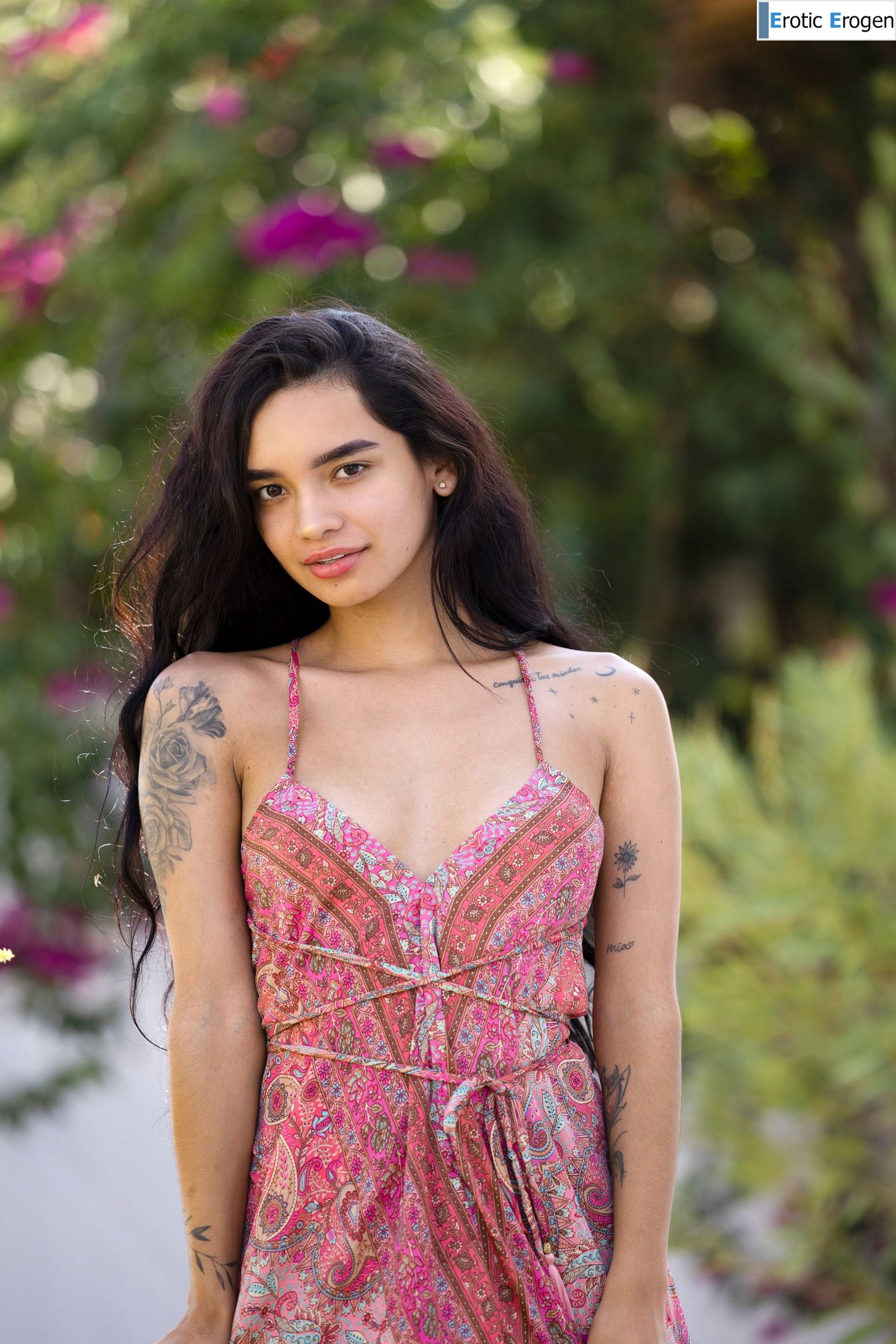 Dulce in Greek Dream. Picture 2