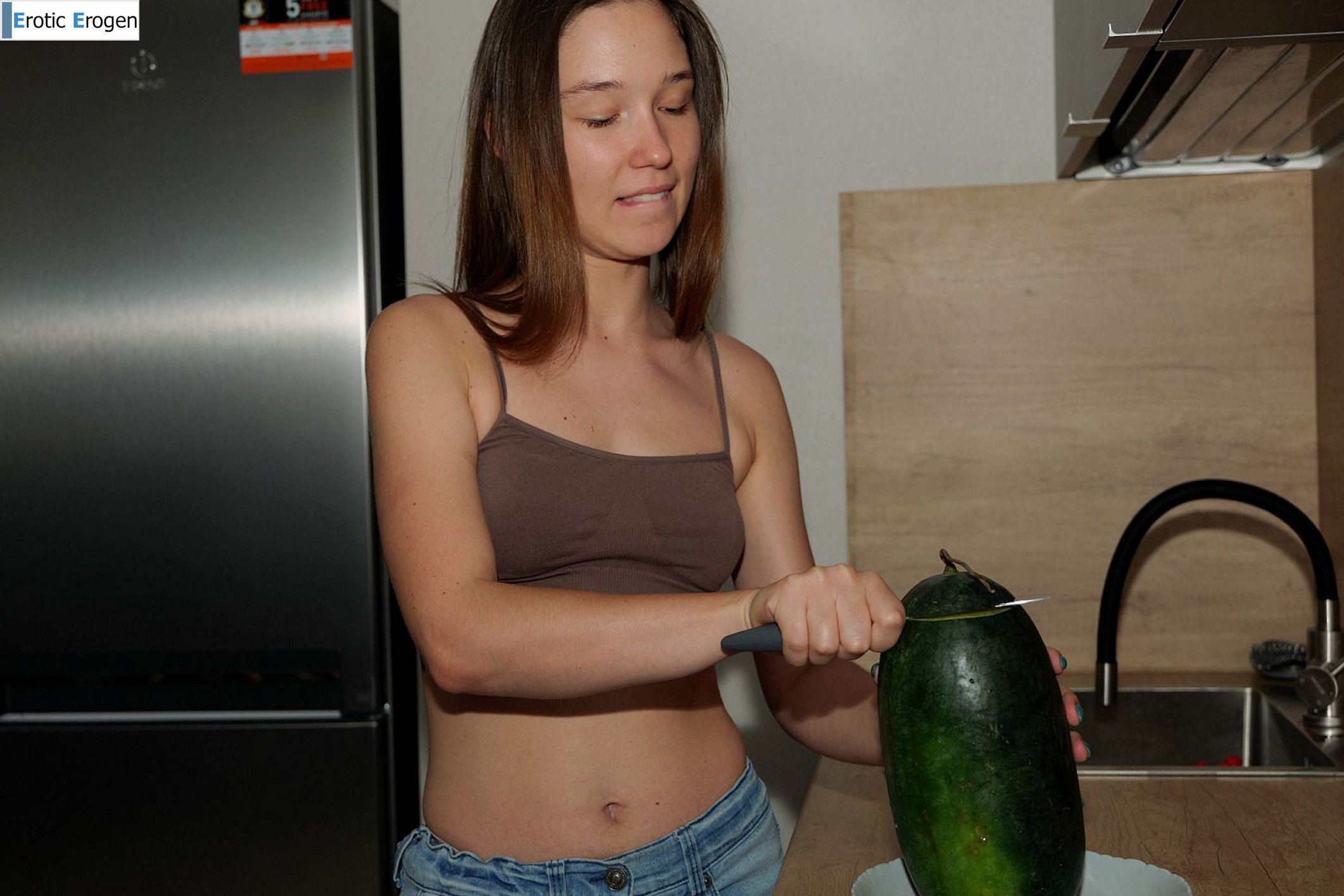 Sayah Heaney in Summer Melon. Фото 1