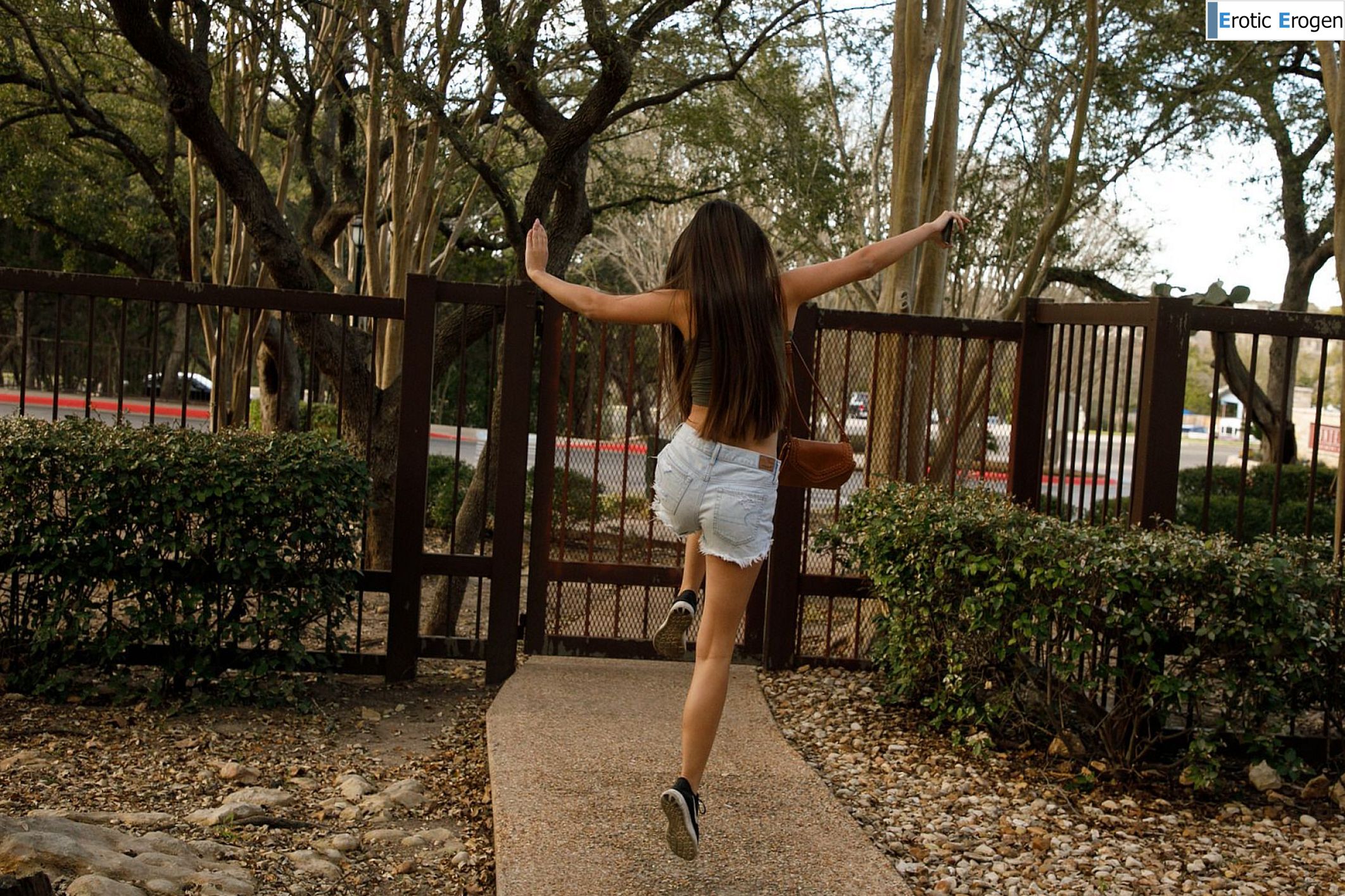 Melba Chastain in Hill Country Villas. Picture 54