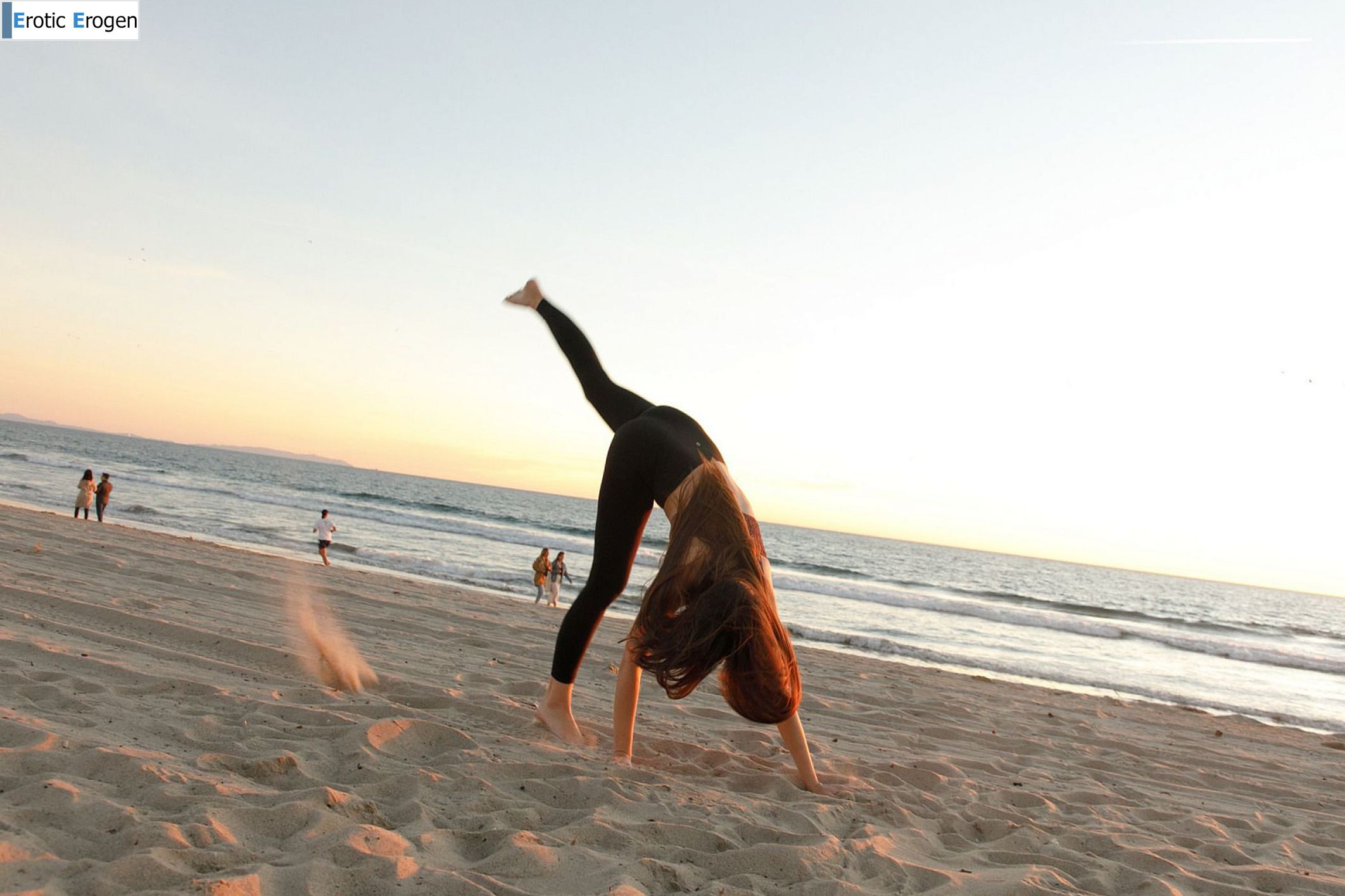 Melba Chastain in Hair Sand Curves. Picture 24