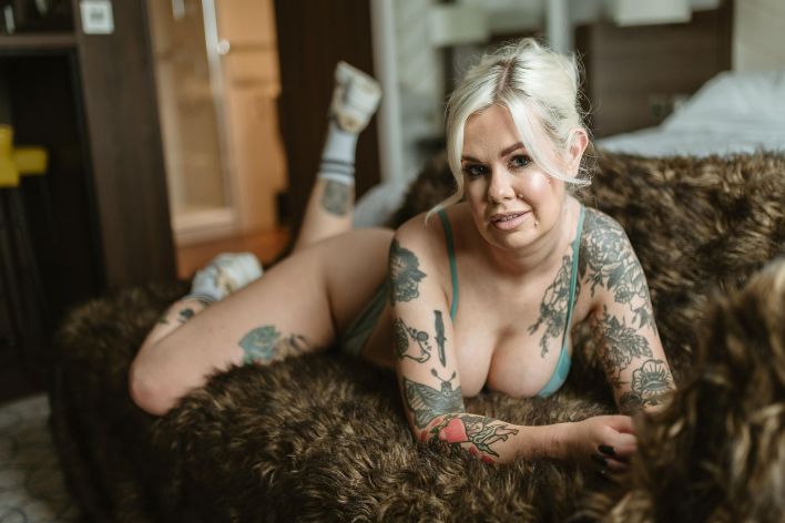 Honeyhudson in Post Workout Fun. Эскиз 13