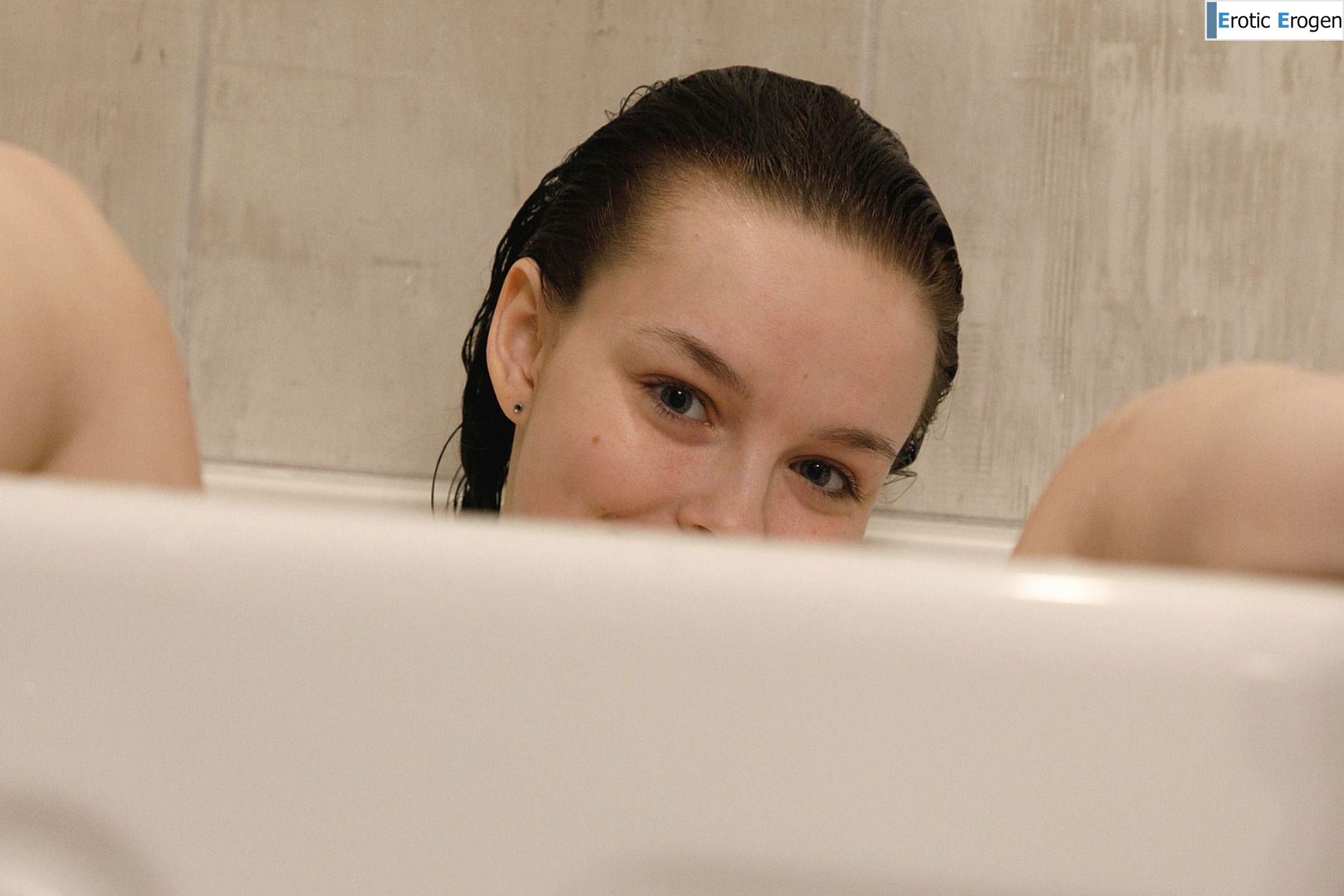 Vonnie Bean in Costco Bodywash. Picture 32