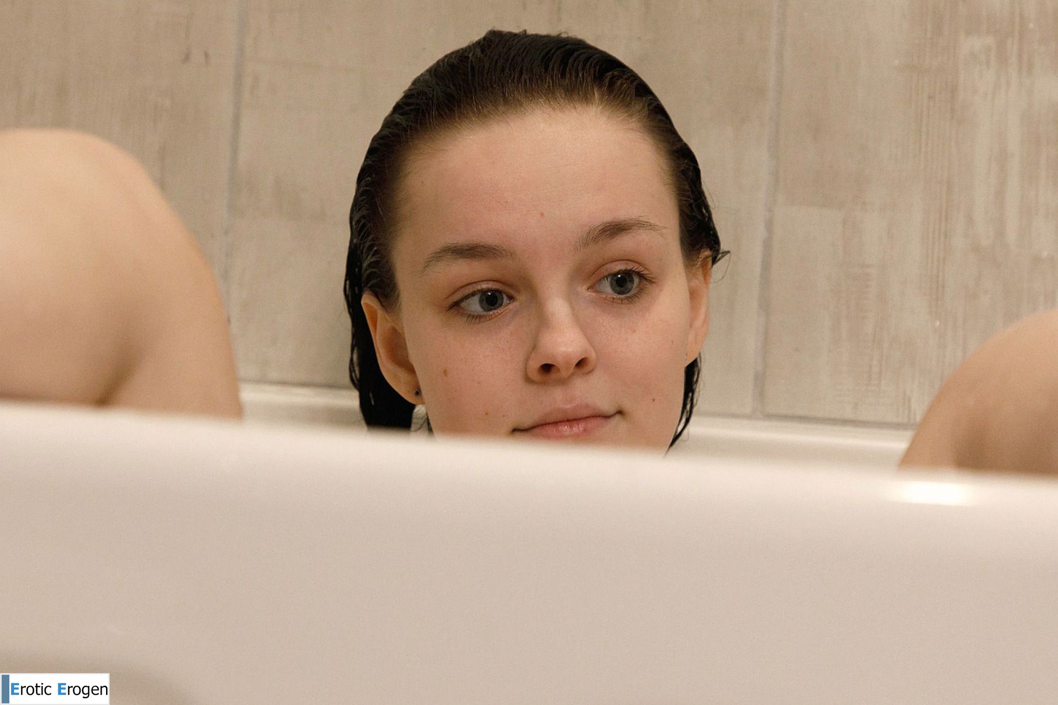 Vonnie Bean in Costco Bodywash. Picture 33