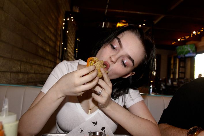 Vonnie Bean in Costco Bodywash. Thumb 10