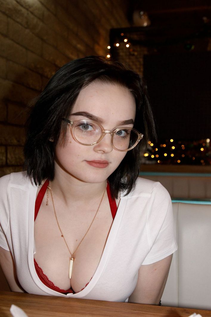 Vonnie Bean in Costco Bodywash. Thumb 6