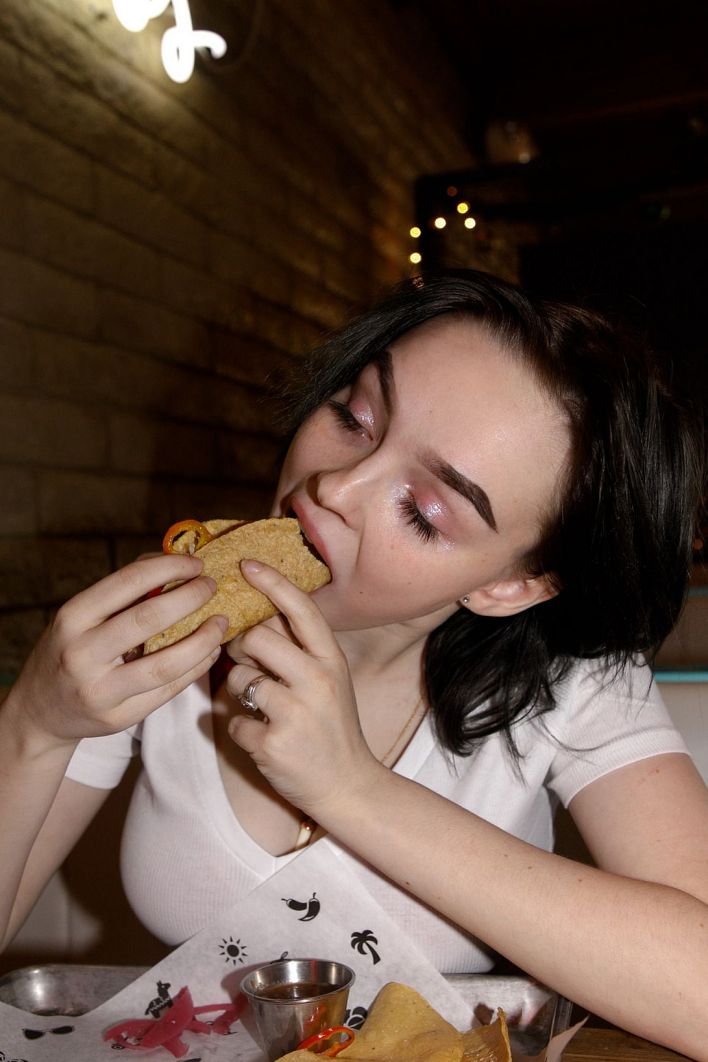 Vonnie Bean in Costco Bodywash. Thumb 9