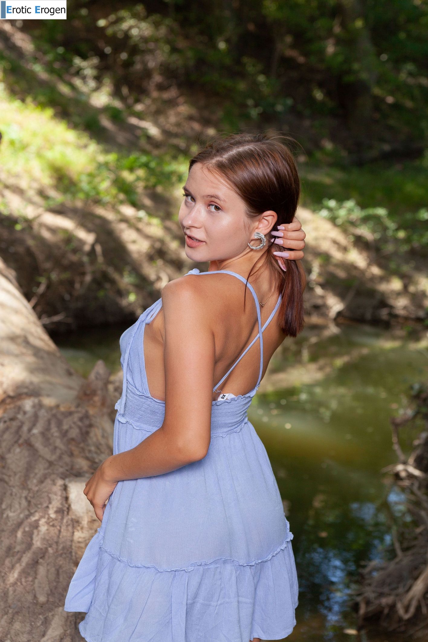 Skye Bloom in Presenting Skye Bloom. Picture 4