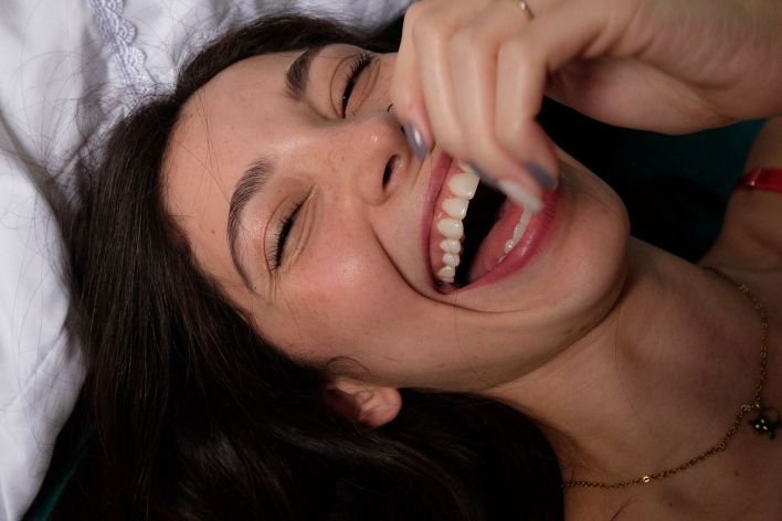 Julia Campos in Wide Angle Inc. Эскиз 24