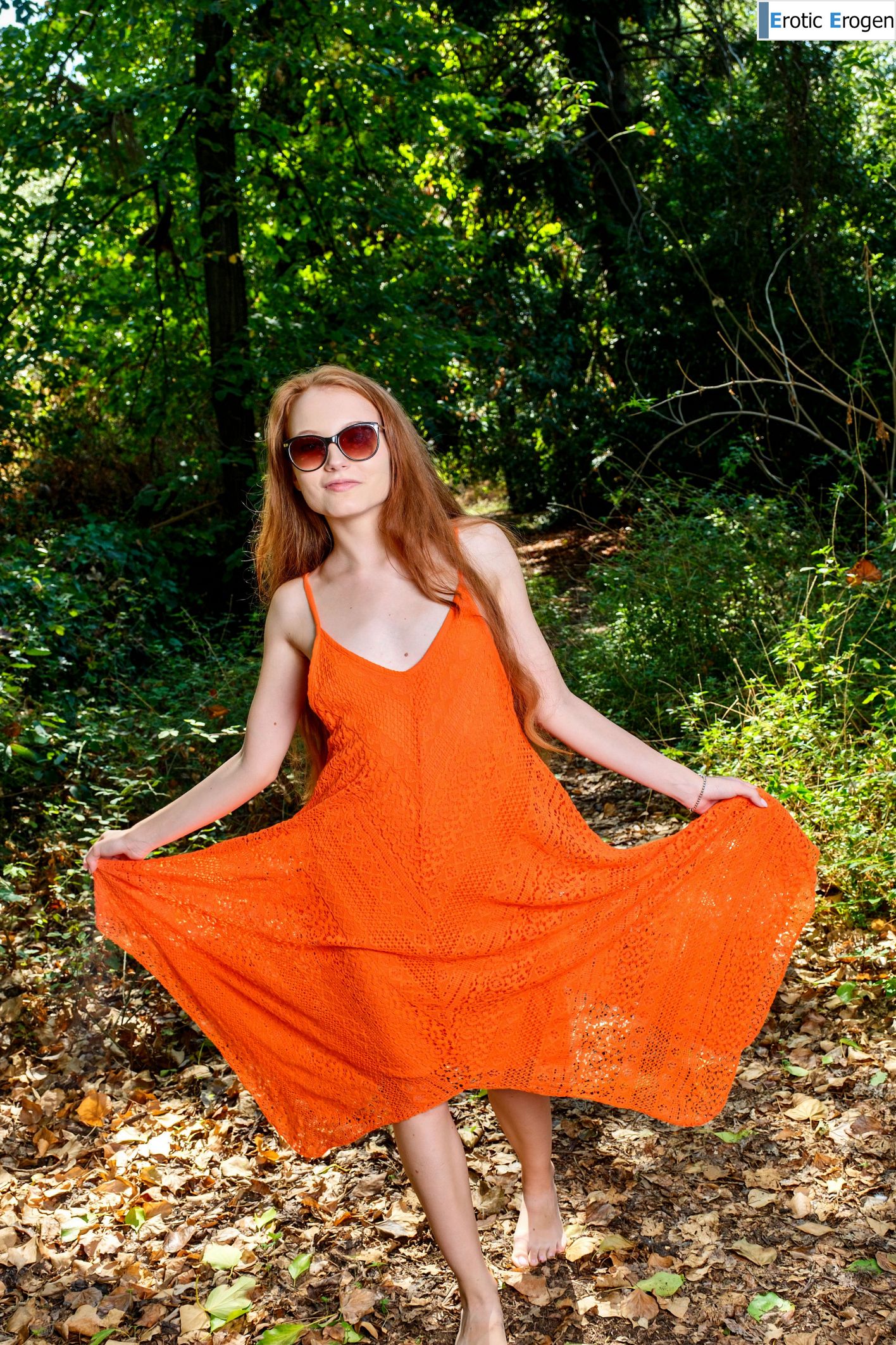 Lola Jolie in Copper Delight. Picture 3