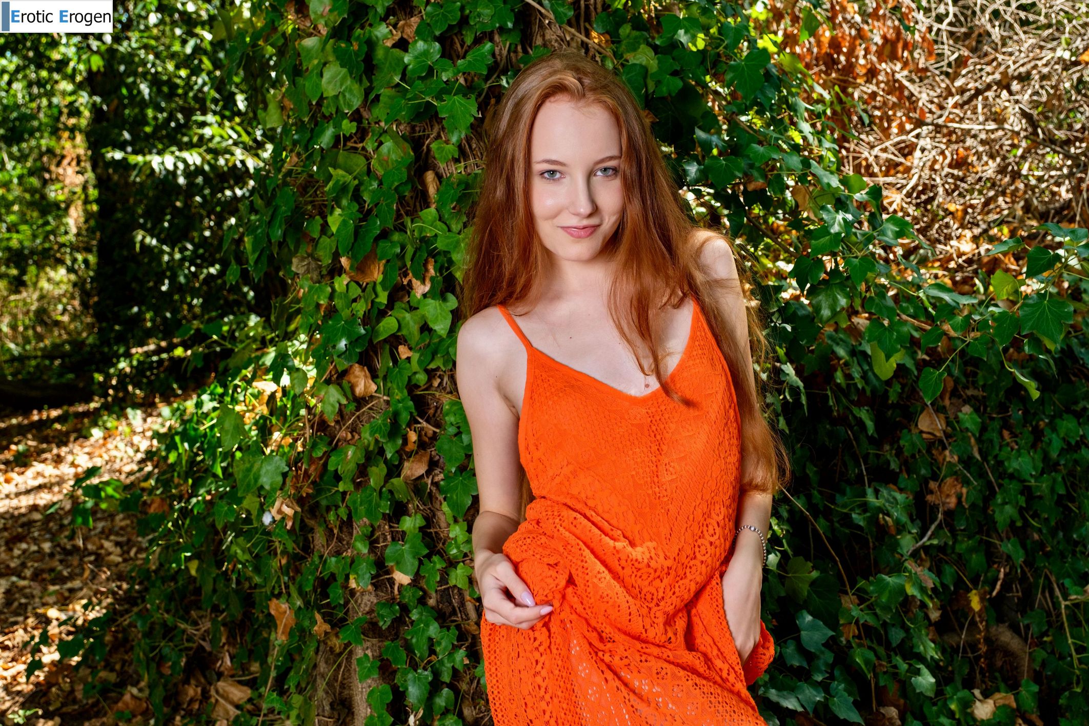 Lola Jolie in Copper Delight. Picture 8