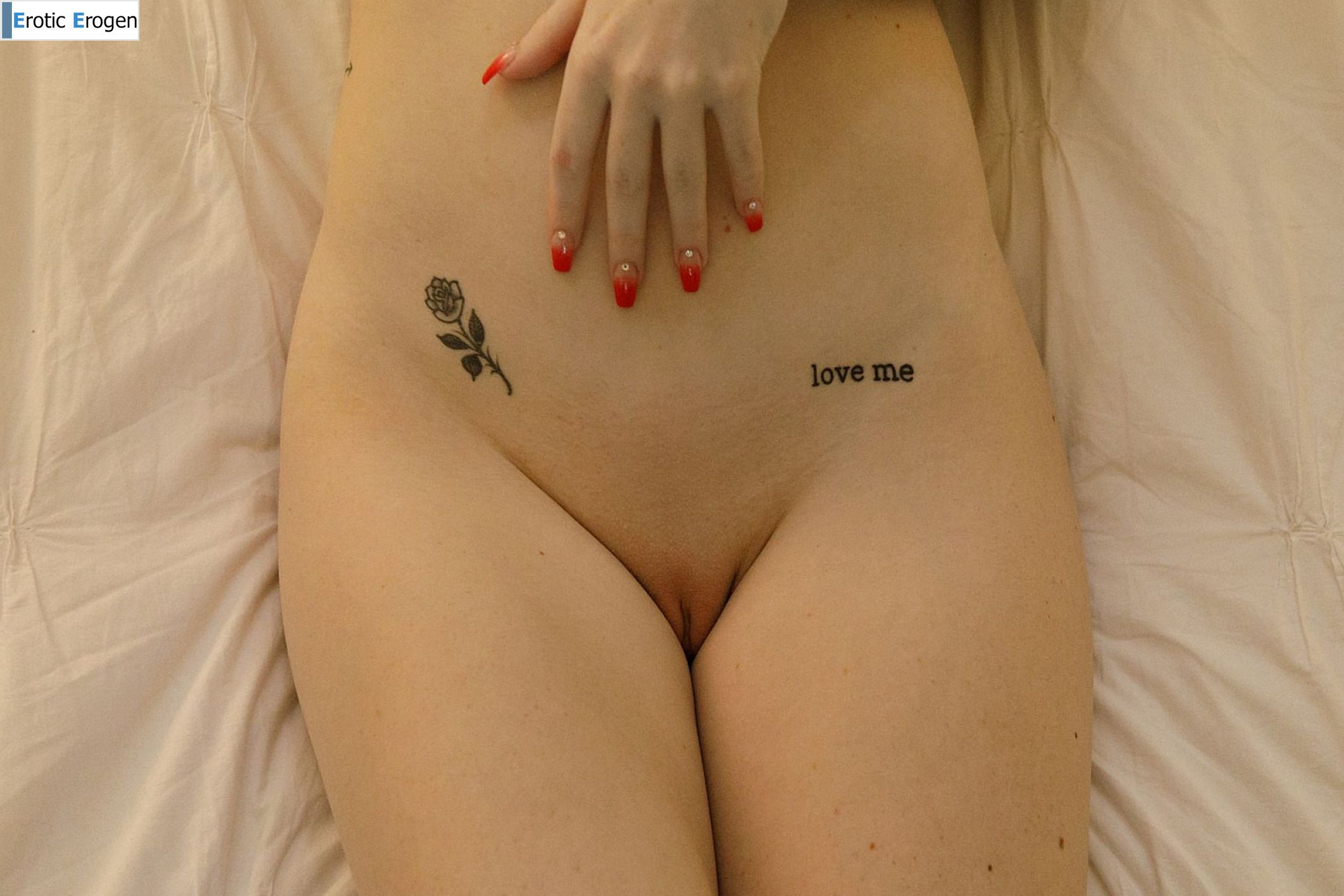 Nala Brooks in Marble Pillows 2. Фото 8