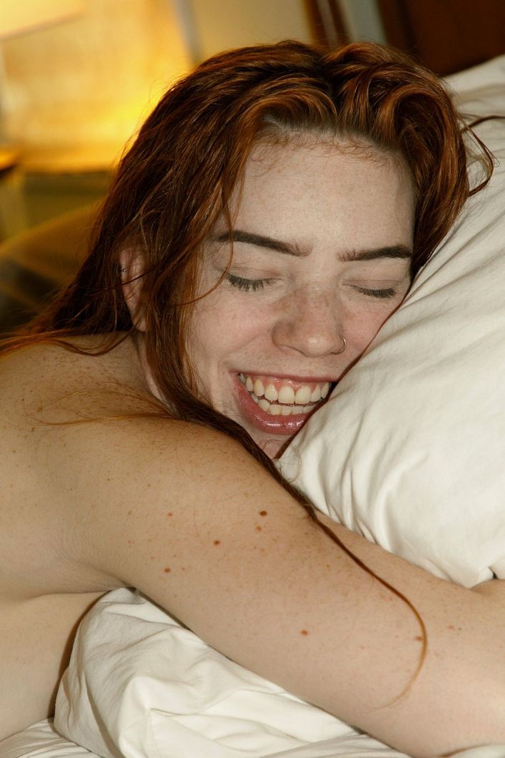 Nala Brooks in Marble Pillows 2. Эскиз 4