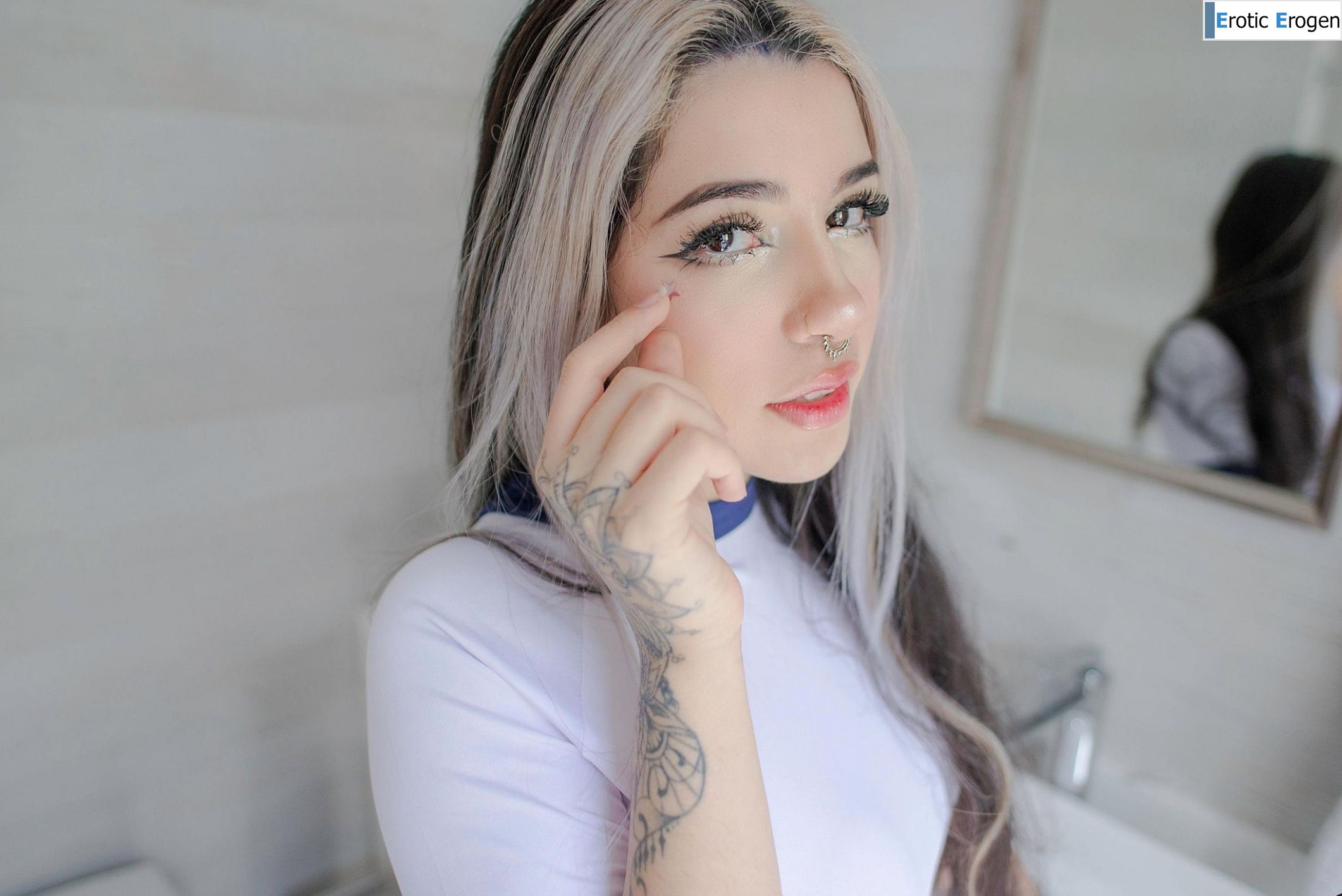 Campomar in Come Closer. Picture 5