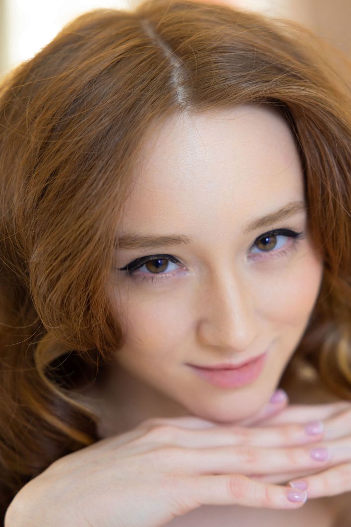 Alice Mido in Sensual Style. Эскиз 25