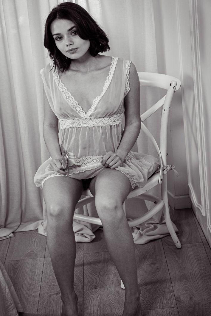 Keira Blue in Damsel In Vintage. Thumb 26