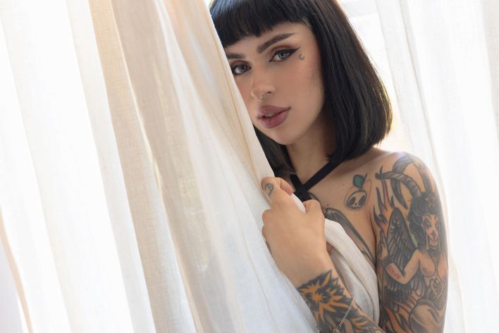 Slava in Golden Hour. Thumb 1