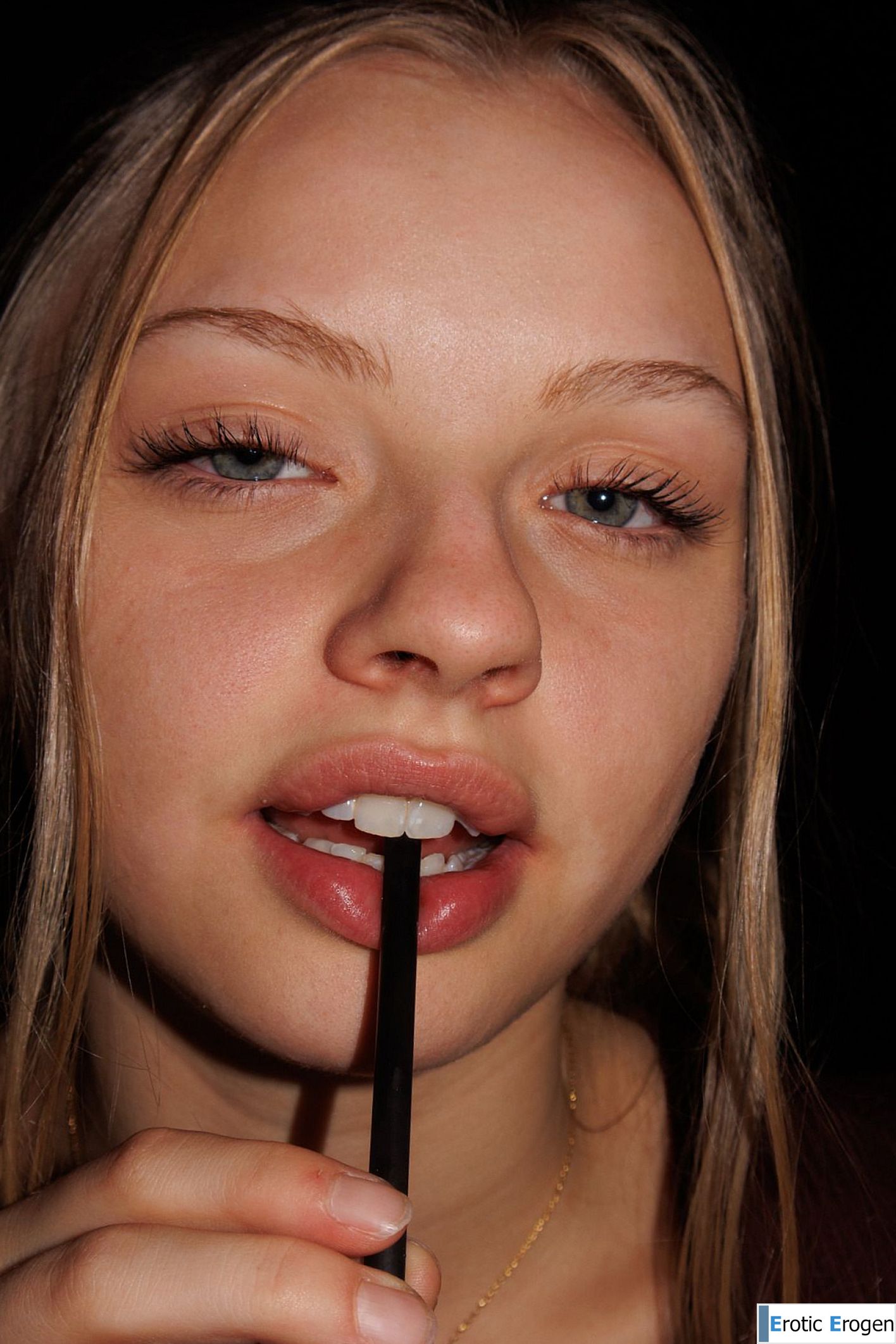 Kylie Shay in Free Smells. Picture 8