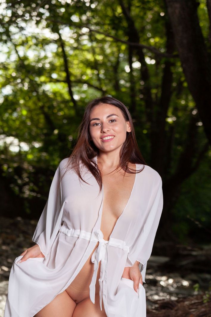 Sumiko in Woodland Wonder. Thumb 5