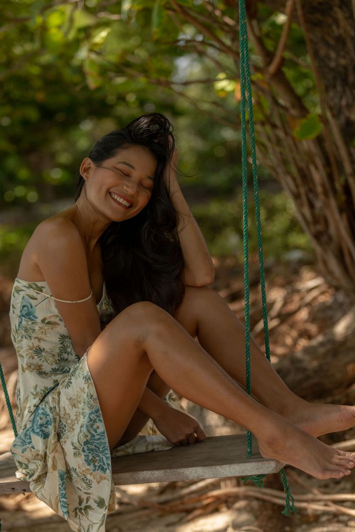 Kloyali in Presenting Kloyali. Thumb 4