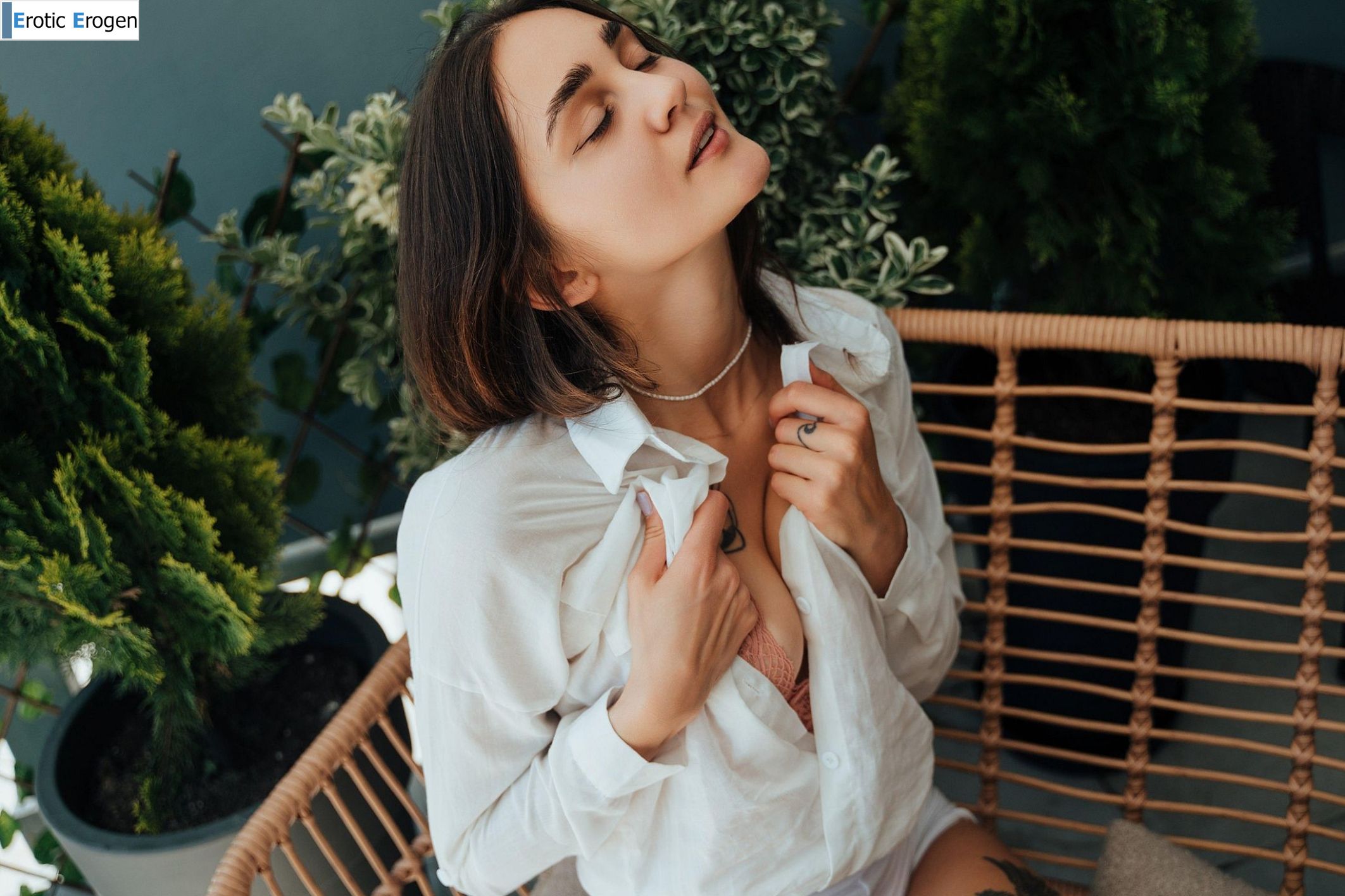 Youreyeshere in Sexy Weeds Flow Energy. Picture 6