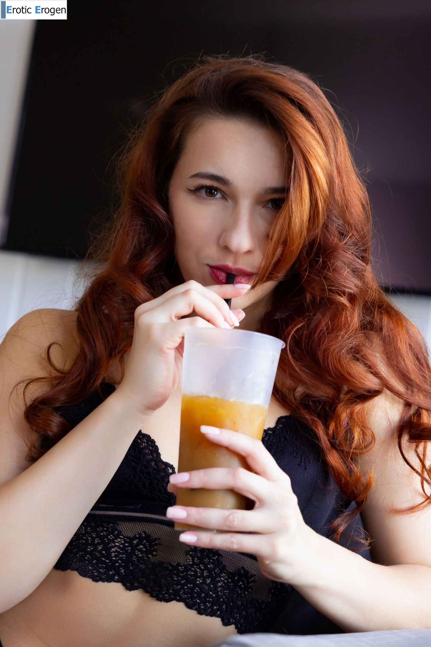 Oxi Bendini in Drink Me In. Picture 1