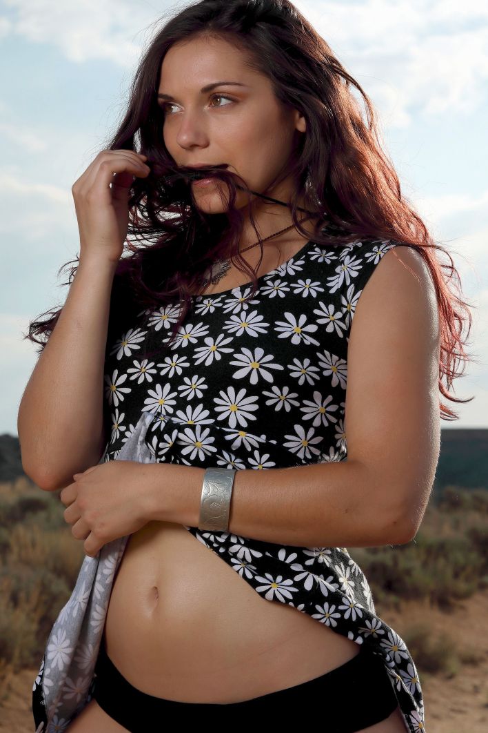 Elena Generi in Shoot Day Montage. Thumb 6