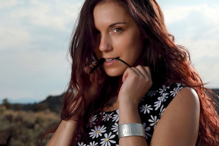 Elena Generi in Shoot Day Montage. Thumb 7