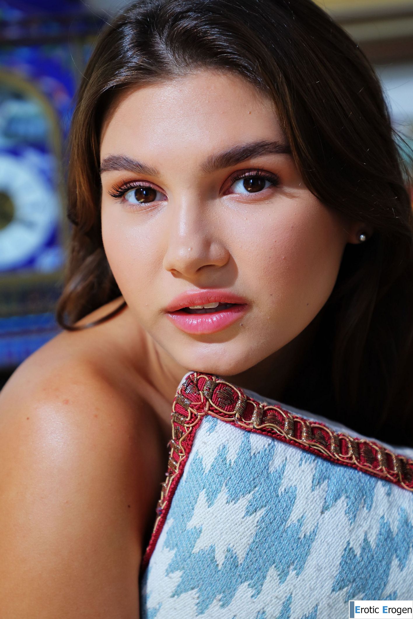 Ellie Luna in Luxury. Picture 25