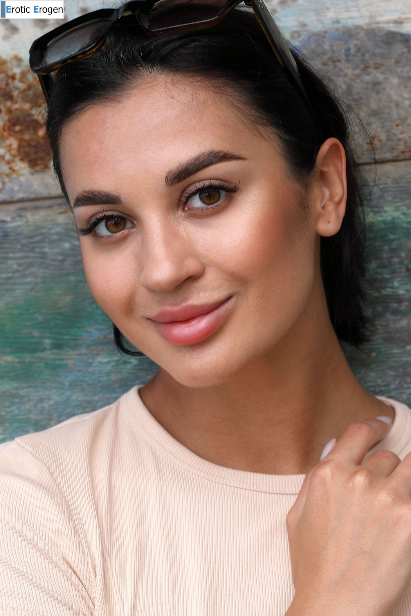 Aria in Postcard Porta Da Cruz. Picture 28