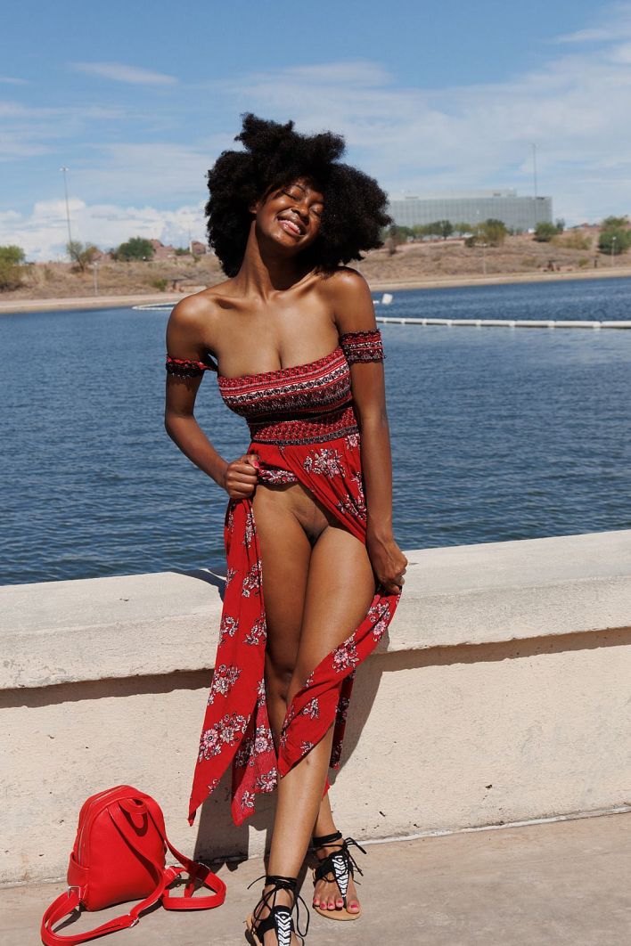 Angel Avril in Heated Obsidian. Thumb 11