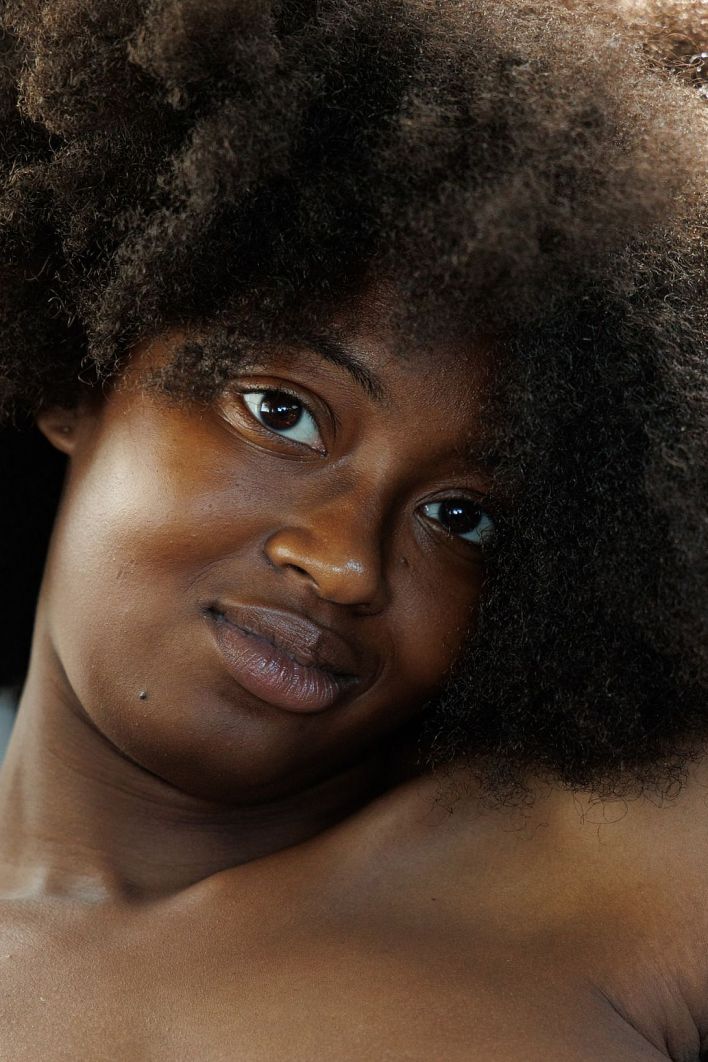 Angel Avril in Heated Obsidian. Thumb 25