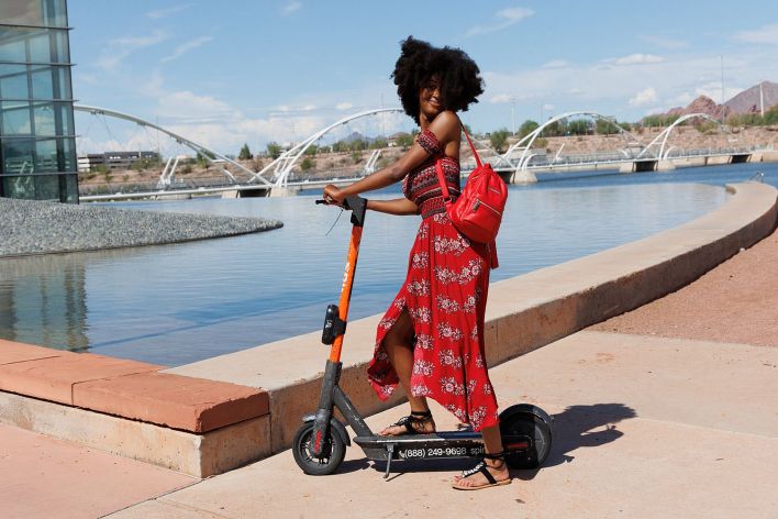 Angel Avril in Heated Obsidian. Thumb 3