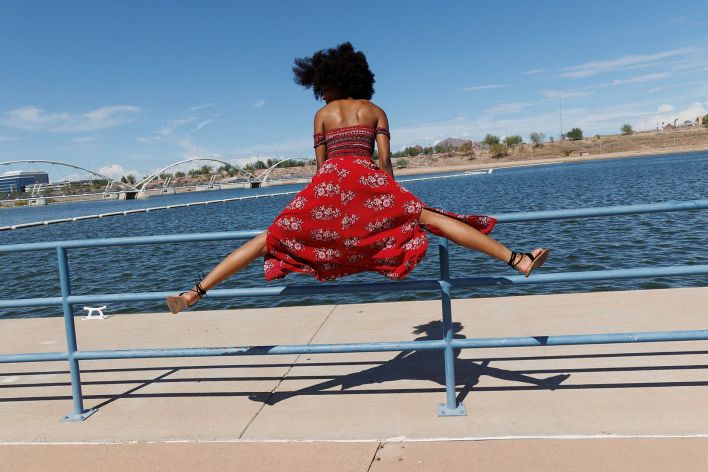 Angel Avril in Heated Obsidian. Thumb 4