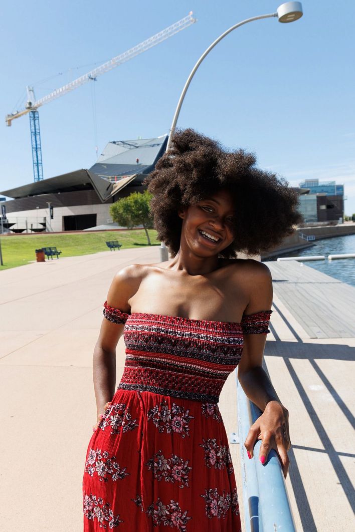 Angel Avril in Heated Obsidian. Thumb 5