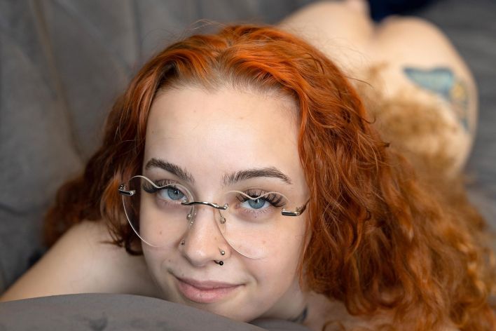 Internetjeanette in Big Red Hair. Thumb 36