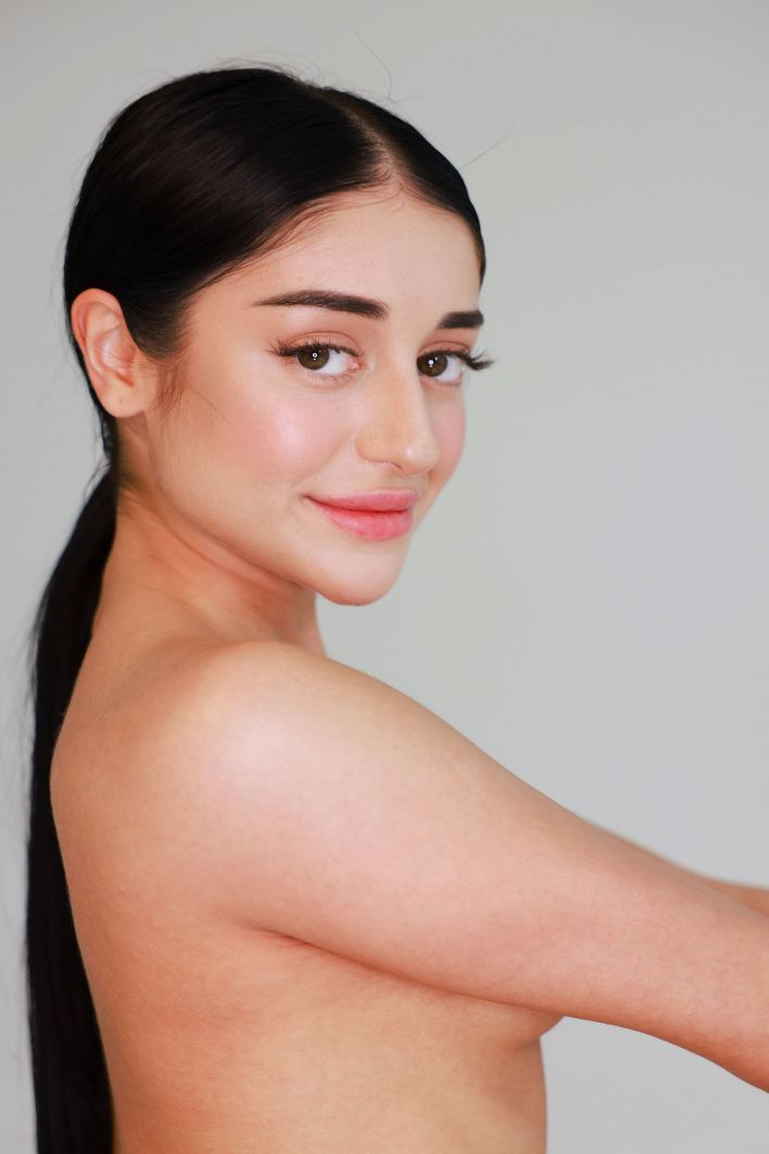 Ara Mix in Casting Ara Mix. Thumb 10