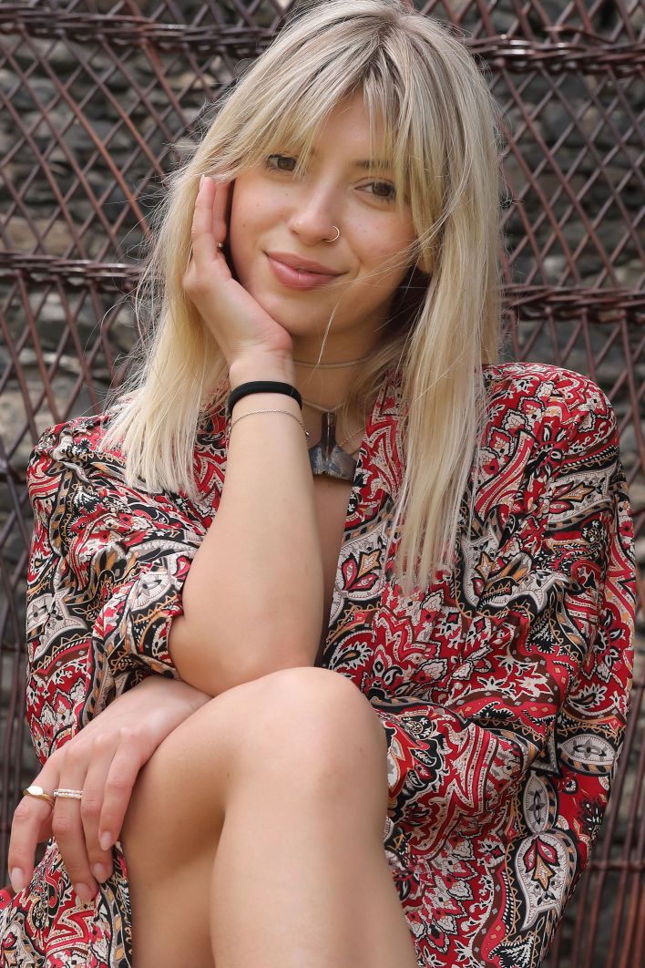 Avery in Postcard From Santa Cruz. Thumb 10