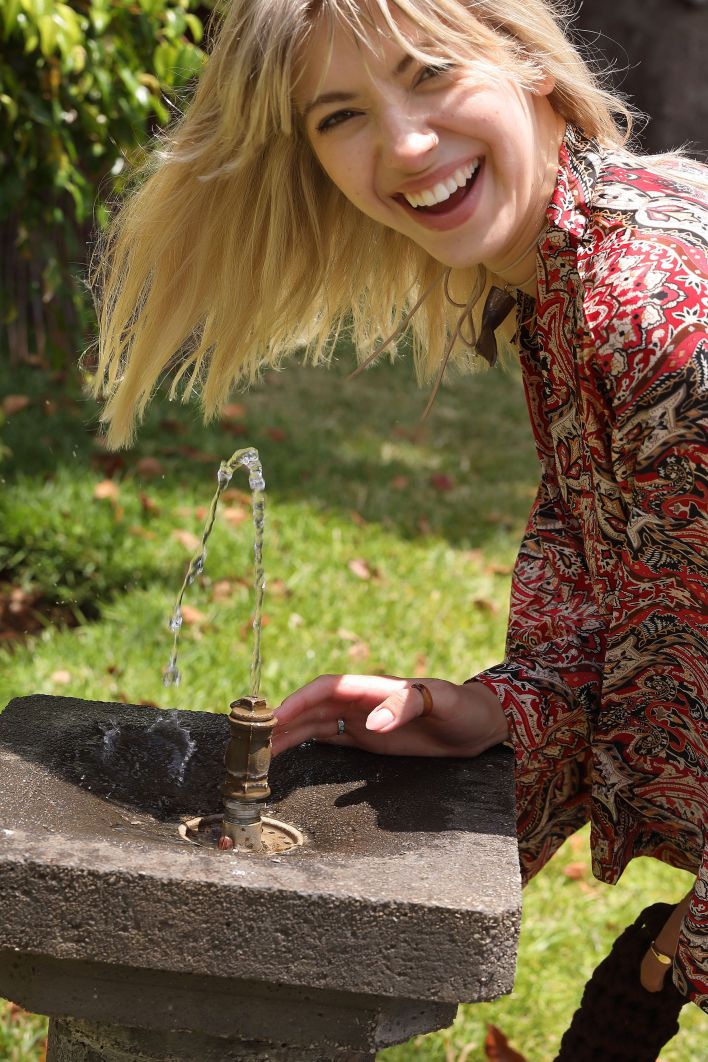 Avery in Postcard From Santa Cruz. Thumb 33