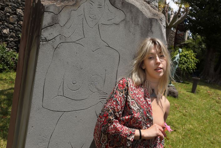 Avery in Postcard From Santa Cruz. Thumb 43