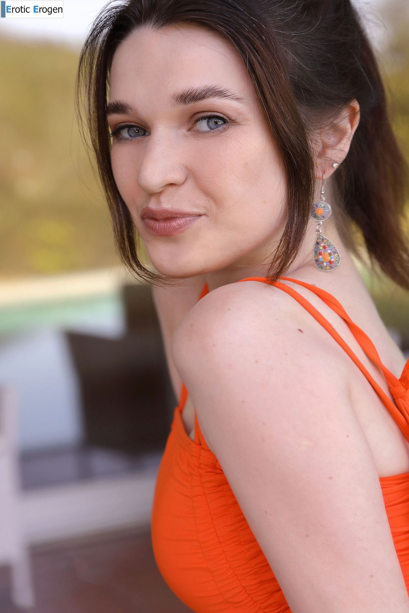 Amelia in If Not Now, When. Picture 15