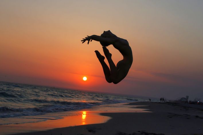 Tienette O in Clear Blue Sky. Thumb 39