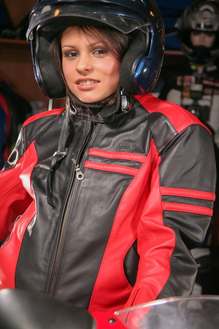 Zenia G in Dont Limit Yourself. Thumb 23