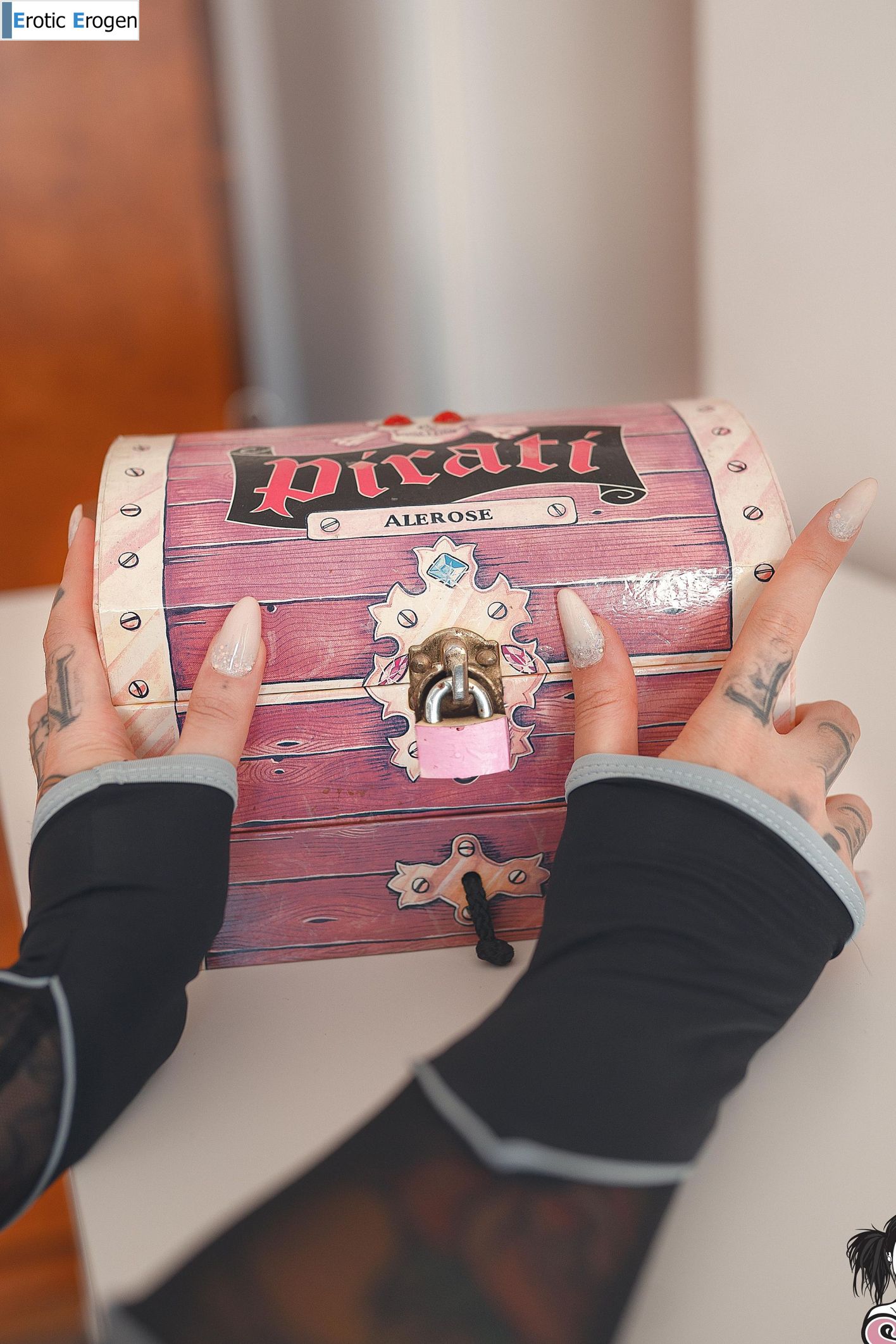 Alerose in Whoever Finds Me Finds A Treasure. Picture 19