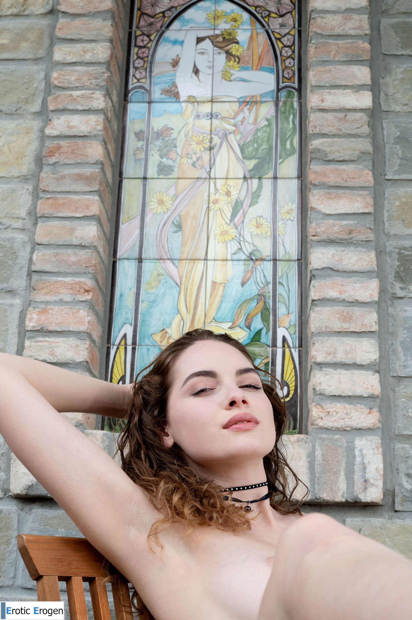 Guinevere Huney in Countryside. Picture 19