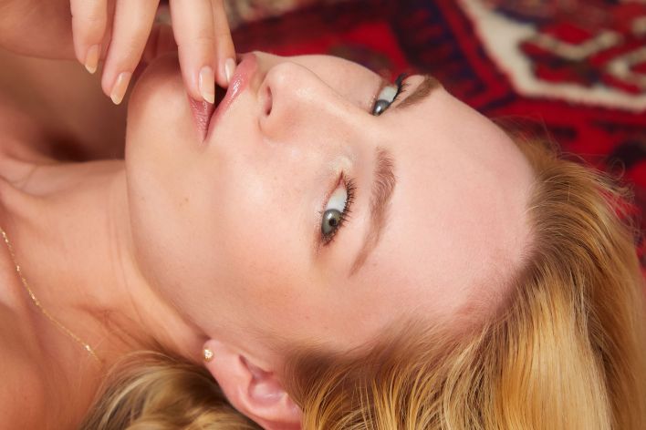 Lee Anne in Classical Beauty. Thumb 29