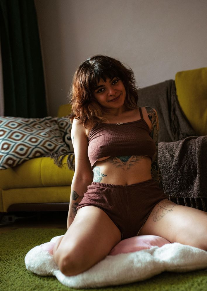 Meryly in Cozy Morning. Thumb 1