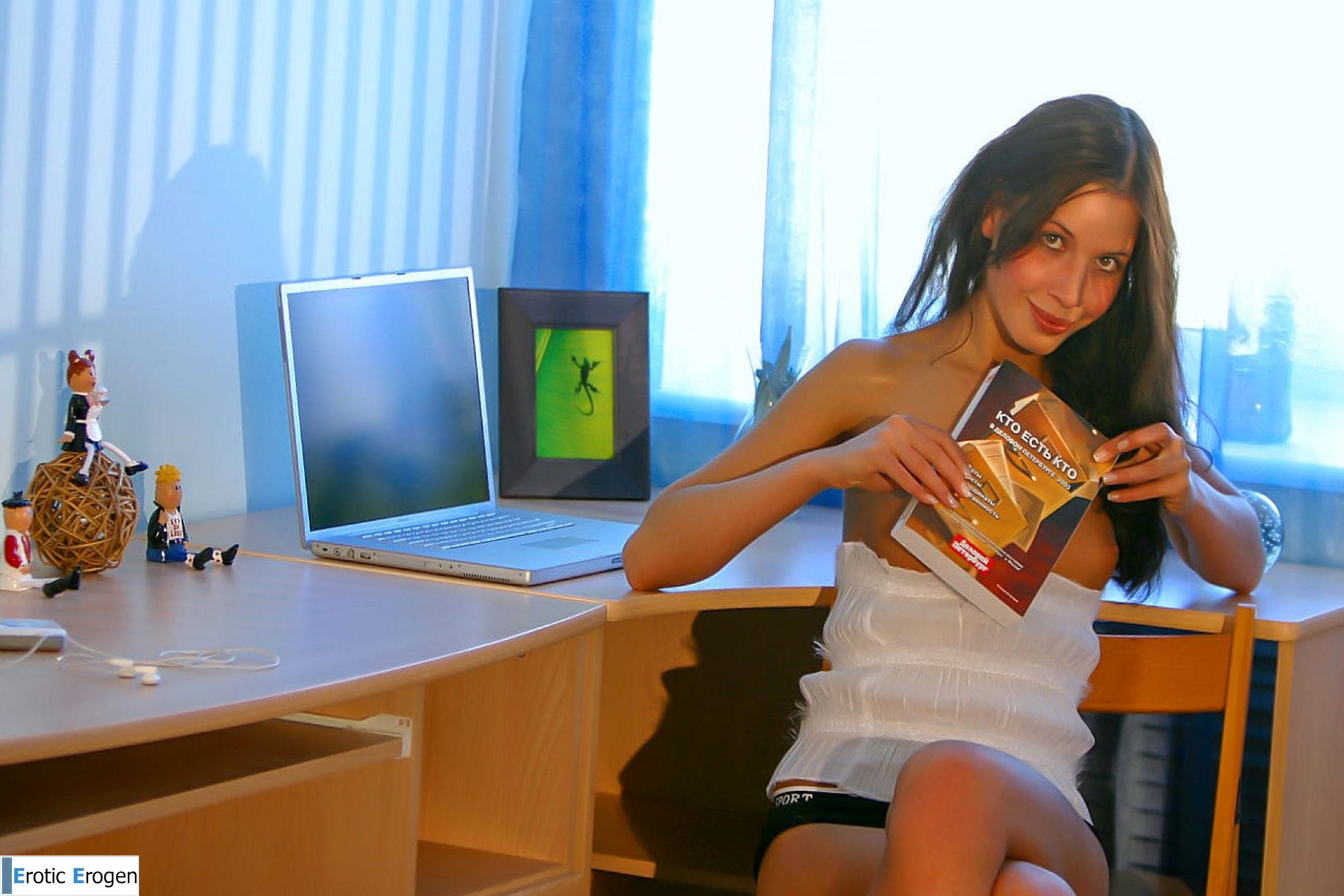 Anoushka E in Brunette Girl With Socks. Picture 37