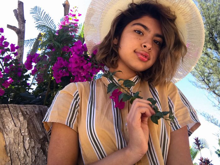 Hazel Heart in Them Apples. Thumb 6