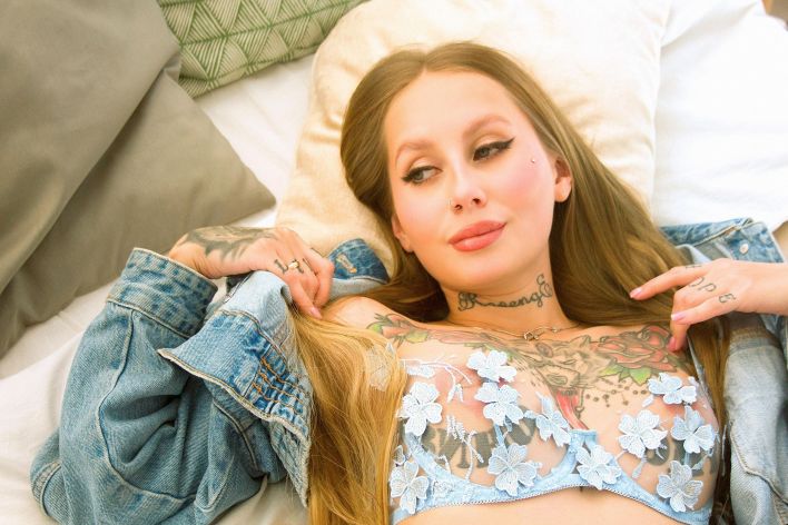 Natashasavinich in Good Morning With Me. Thumb 21